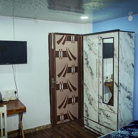 Flips With Mykonos Guest House Nueva Delhi Exterior foto
