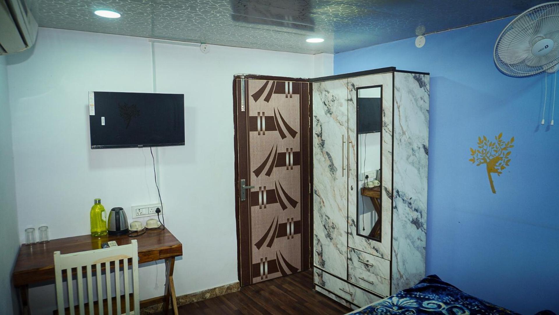 Flips With Mykonos Guest House Nueva Delhi Exterior foto