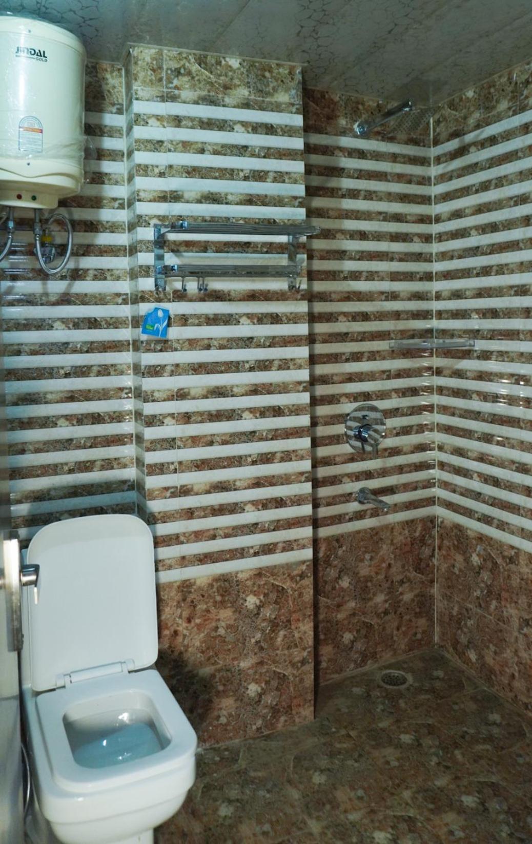 Flips With Mykonos Guest House Nueva Delhi Exterior foto